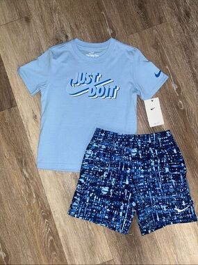 NEW Nike Light Blue Tee with Navy Blue Patterned Athletic Shorts